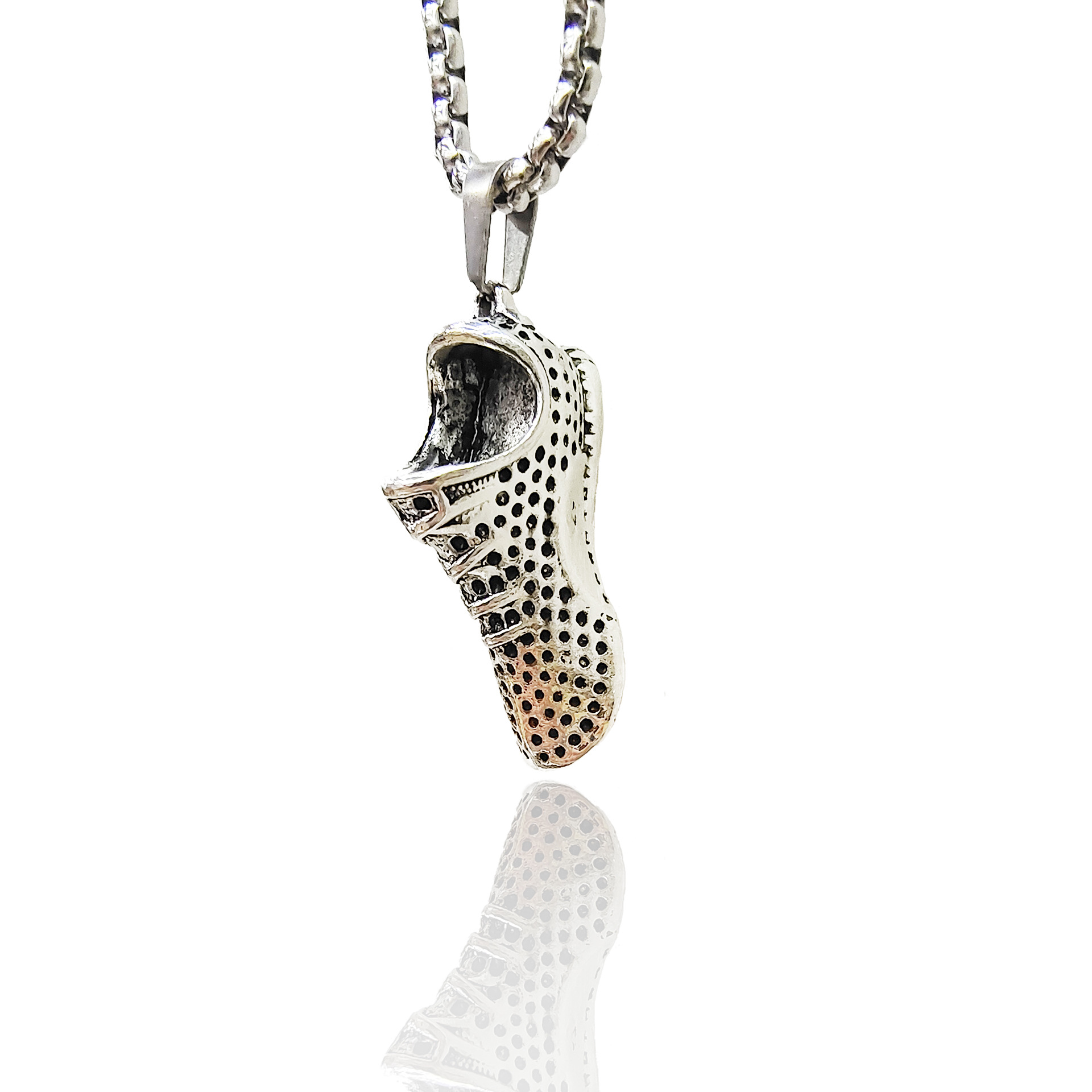 Net Red Men's Necklace European And American Shoe Necklace Sweater Chain Stainless Steel Necklace Shoe Pendant Wholesale