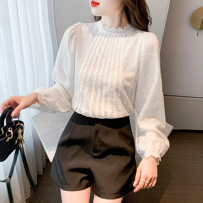 New Chinese-style in-stock real photos of the autumn new Korean-style versatile semi-high-neck lace base shirt for women. Pair it with a lace shirt inside Specification image