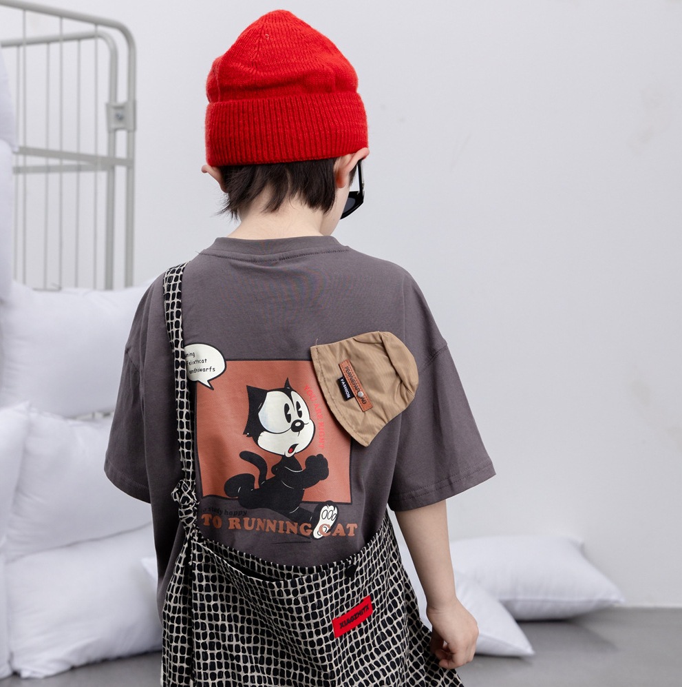 奶酪与喵2024夏季新款男孩个性T恤韩版洋气男童贴布帽子短袖体恤