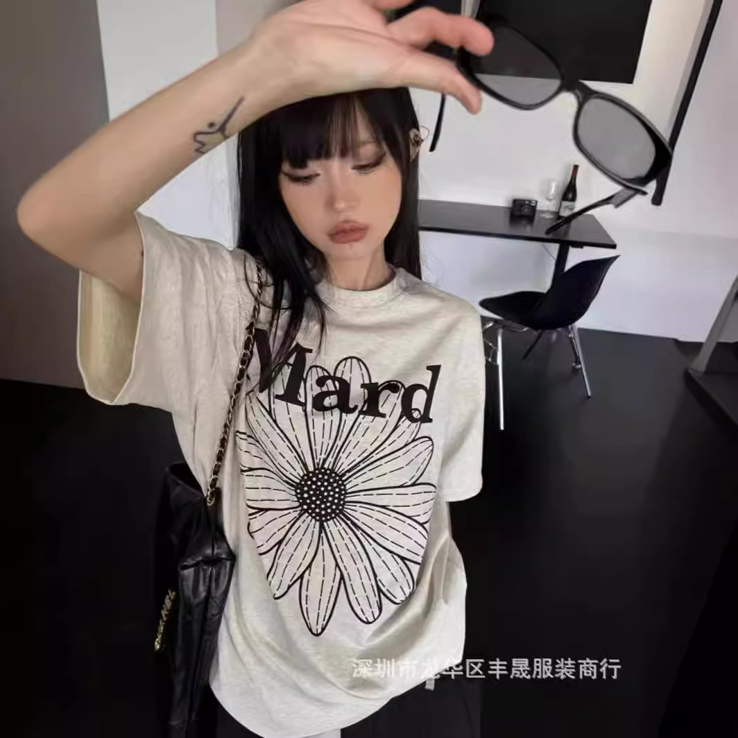 高版本~韩国潮牌mardi小雏菊腊肠狗印花宽松圆领短袖T恤女