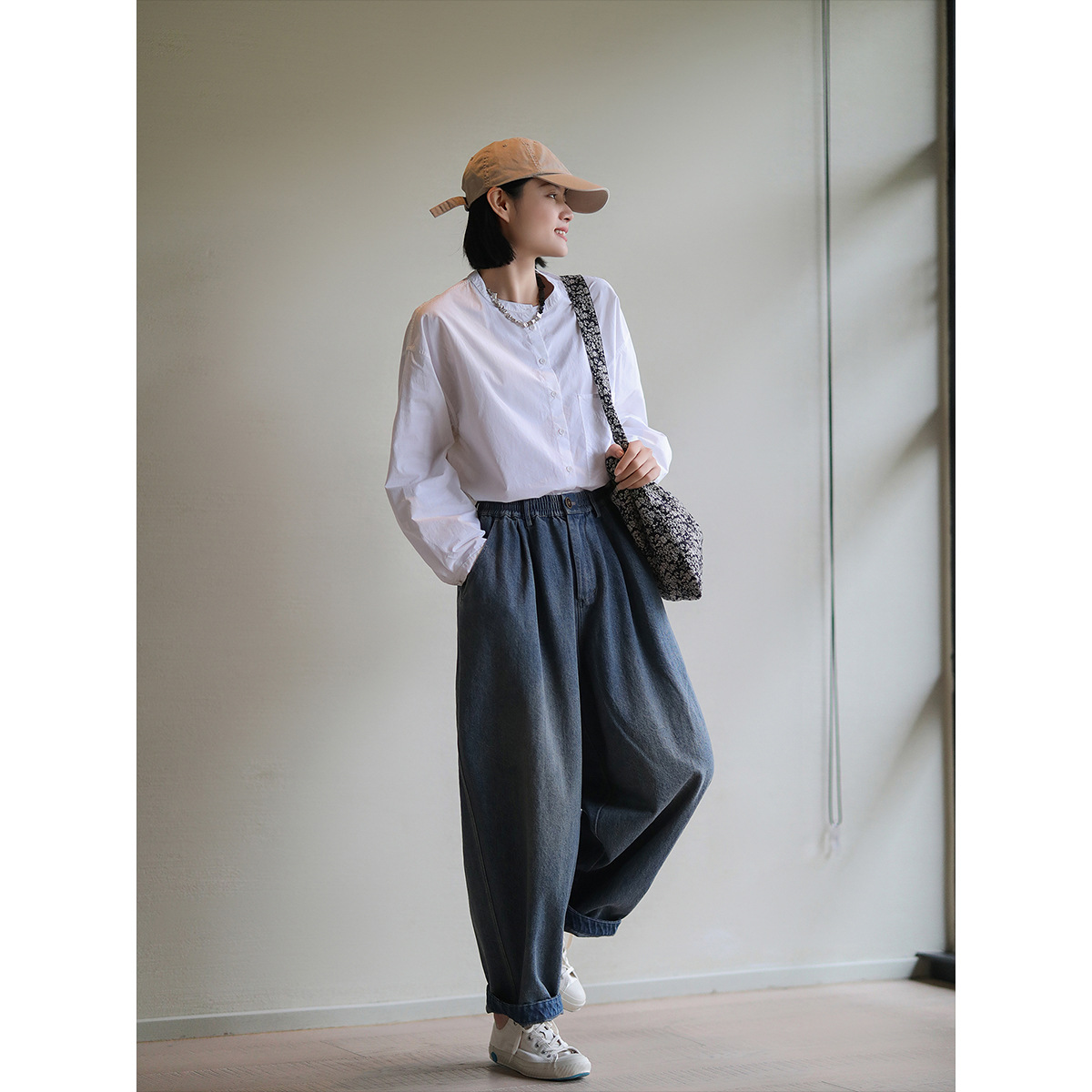 Original 2025 Spring style linen cotton twill denim leavened wash slimming retro artistic loose radish pants jeans Specification image