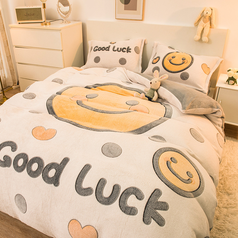 Winter Snowflake Velvet Large Printed Bed 4-Piece Coral Velvet Cartoon Sheet And Quilt Set Wholesale 3-Piece Four-Piece Set Application Scenario