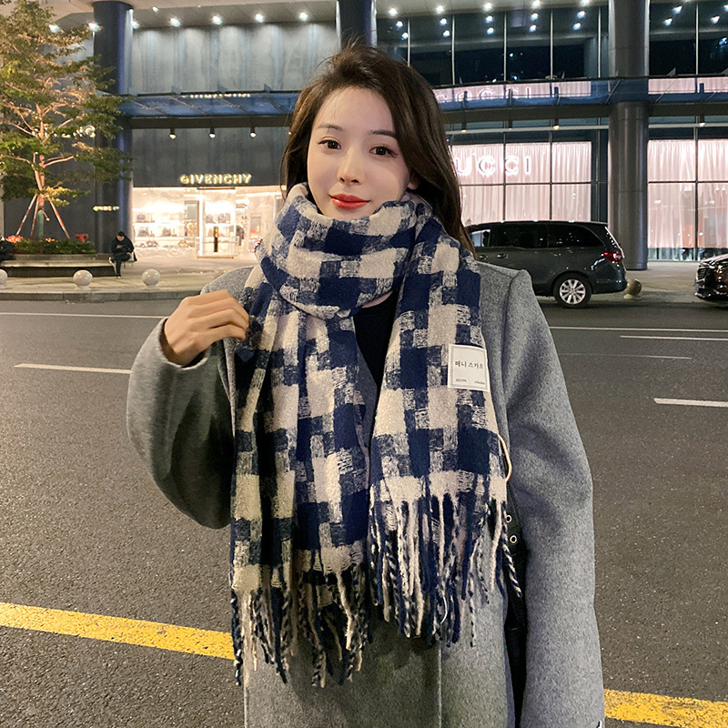 Spot 2022 New Big Plaid Scarf Women's Autumn Winter Warm Long Thick Shawl Male Bib Wholesale details Picture