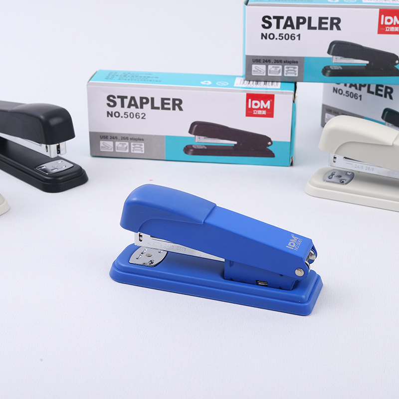 Lidemei Office Labor Saving Stapler No. 12 Simple Stapler Size Metal Tie Rod Home Binding Machine Application Scenario