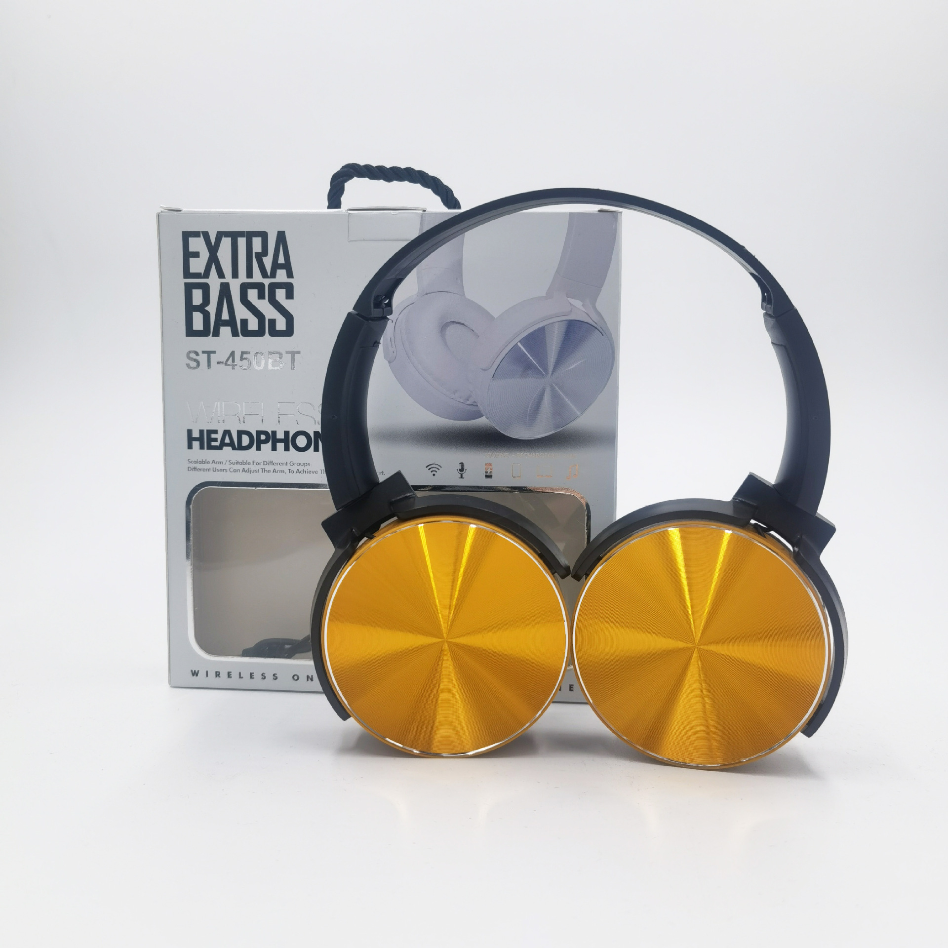 The over-ear wireless Bluetooth headphones ST450BT can be inserted with a card and support custom logos and packaging. OEM/ODM Application Scenario