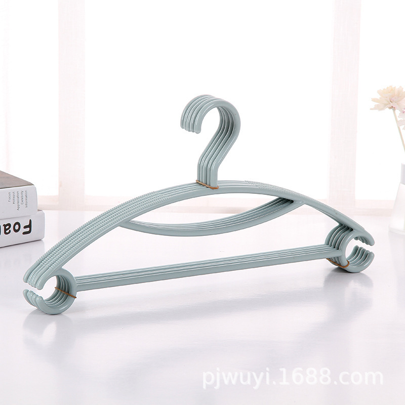 家用带钩防滑衣架超市热卖北欧色系衣挂工厂直销产品图