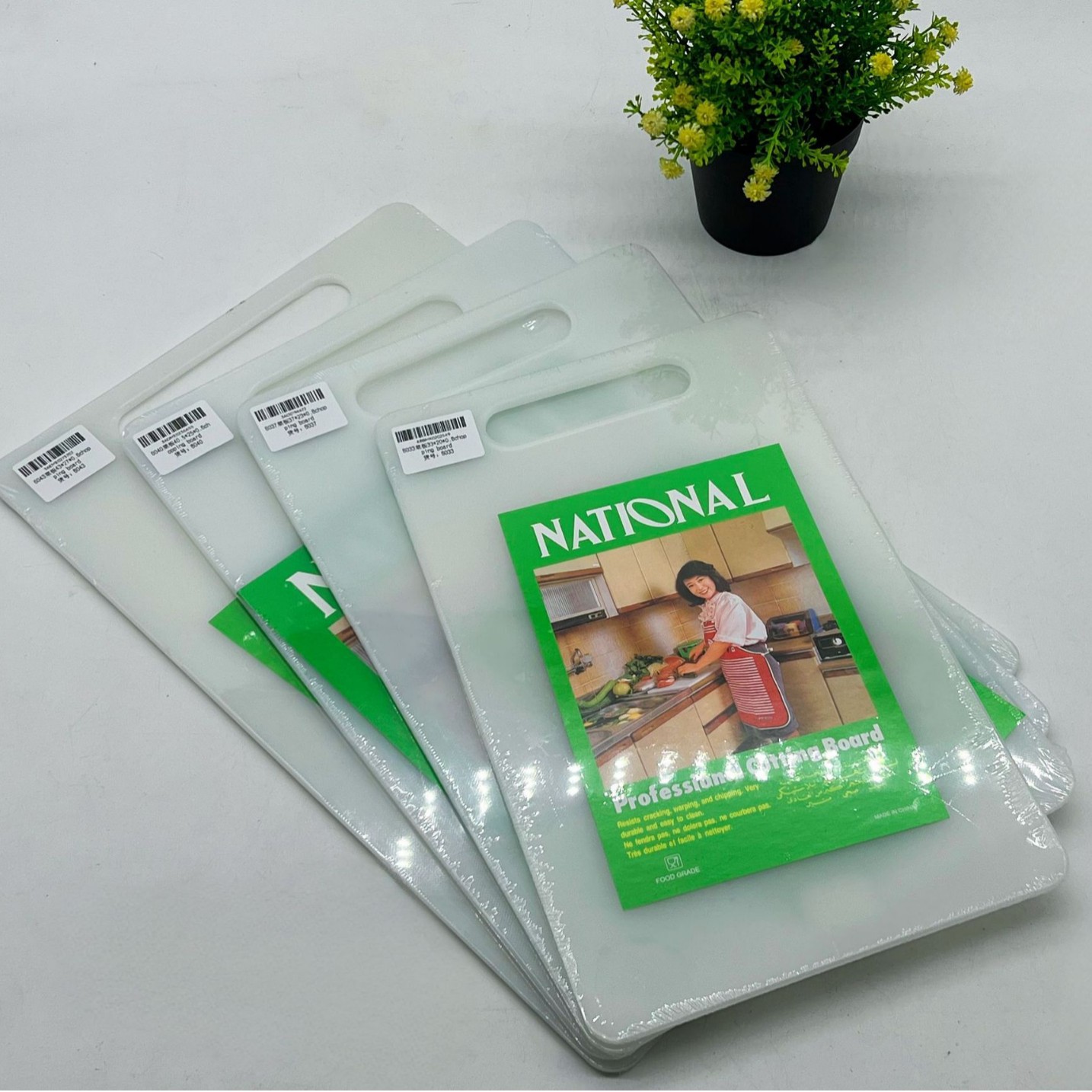 White antibacterial household export PE food-grade cutting board, anti-slip plastic cutting board details Picture