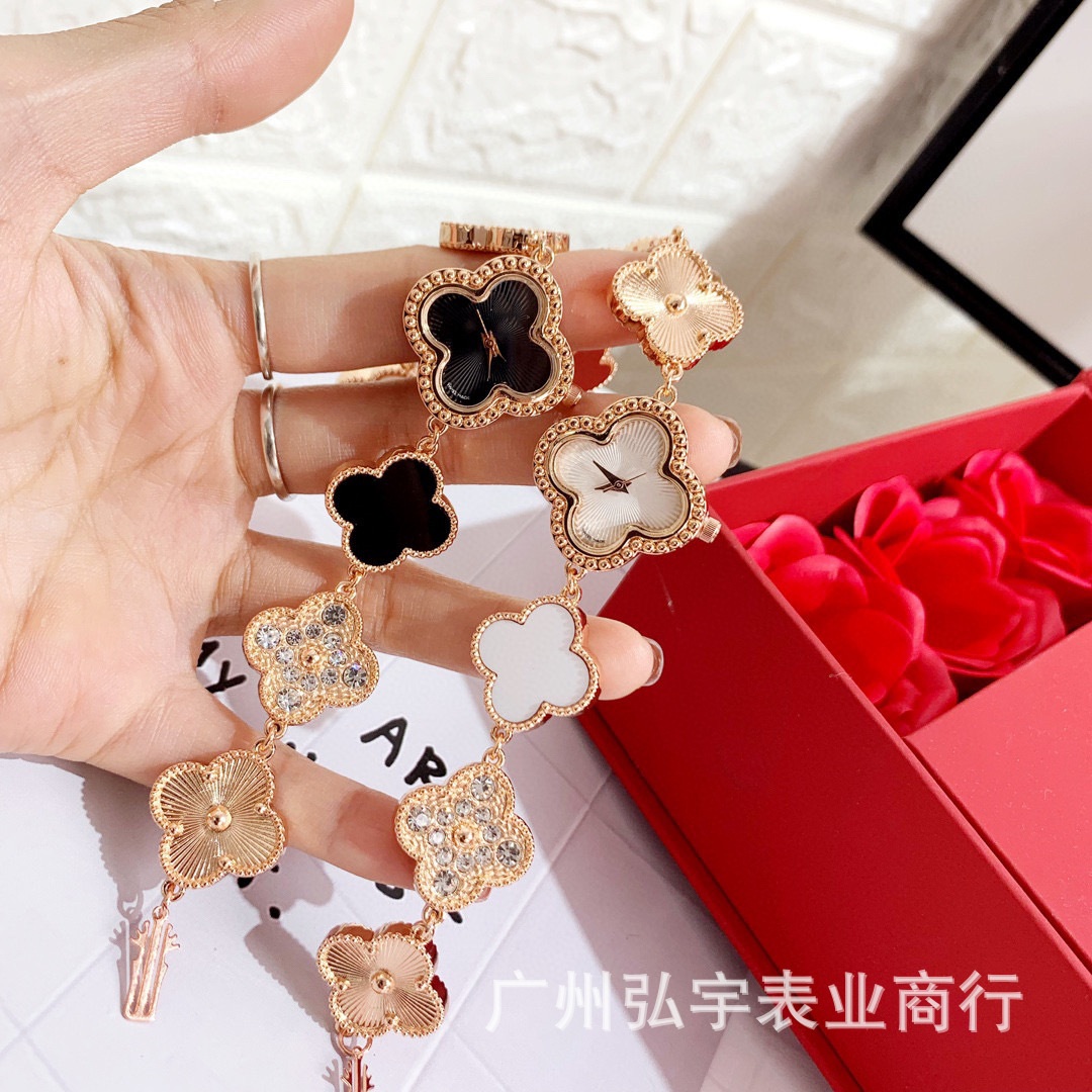 Cross-border foreign trade four-leaf clover watch women's bracelet Quartz women's watch flower-shaped dial jewelry light luxury Danilo watch details Picture