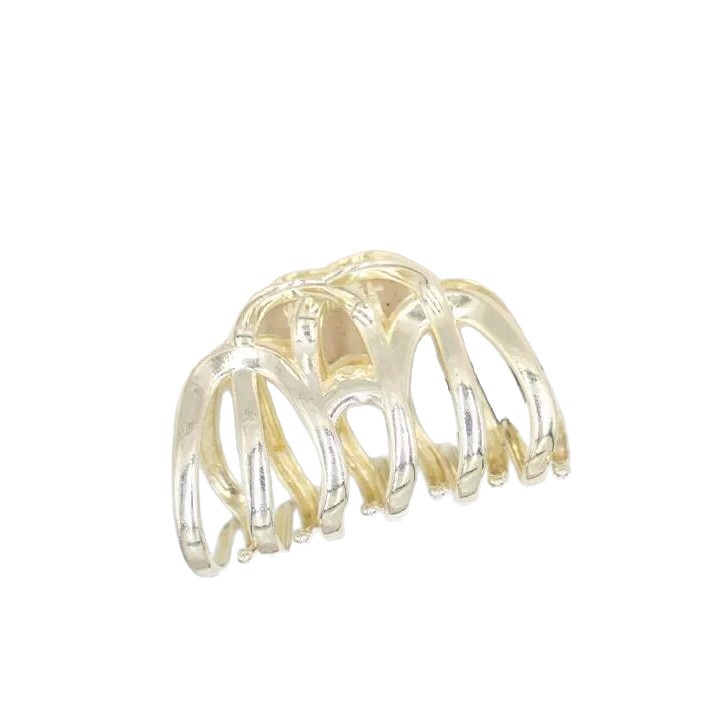 Wholesale of Korean-style fashionable geometric wave hair clips with a simple and high-end feel. New scratch-off clip for the back of the head and shark clip hair accessory Item Picture