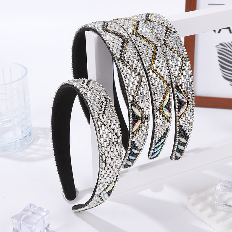 Wholesale Spot Temperament Full Drill Wide Edge Pressure Headband Cross-Border Goods Source Europe And The United States Fashion Sense Net Red Rhine-Diamond Headband details Picture