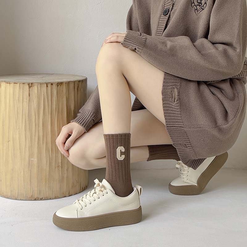 Wholesale women's socks, mid-calf socks, all-cotton autumn and winter pure cotton anti-odor pile socks, winter Zhuji embroidery with shark pants Application Scenario