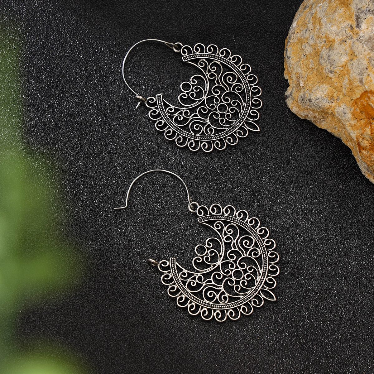 European And American Foreign Trade Retro Exaggerated Alloy Hollow Ear Hanging National Wind Flower Flower Earrings Female Carved Earrings Pendant Jewelry details Picture
