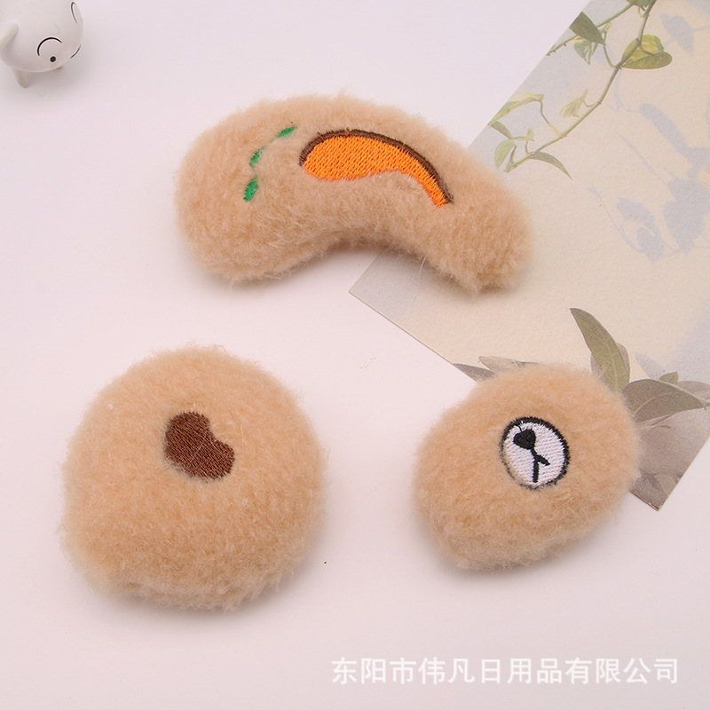 Animal collection, cartoon plush ears and eyes, DIY clothing and accessories wholesale, cute dolls, decorative accessories Application Scenario