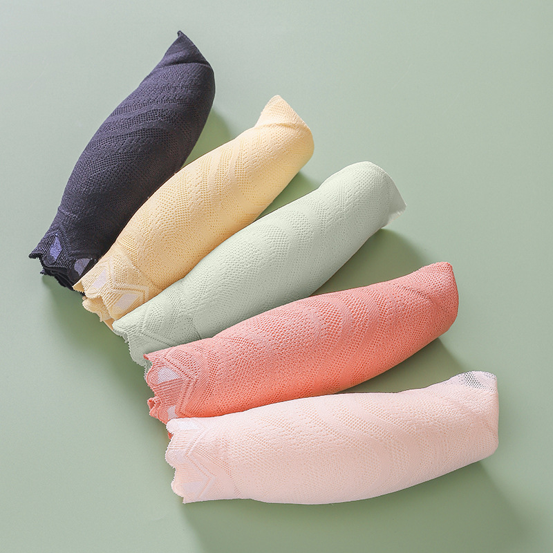 One-piece fixed cup, wide shoulder strap, vest, latex bra, women's lace, plus-size, seamless sleep, beautiful back underwear Application Scenario