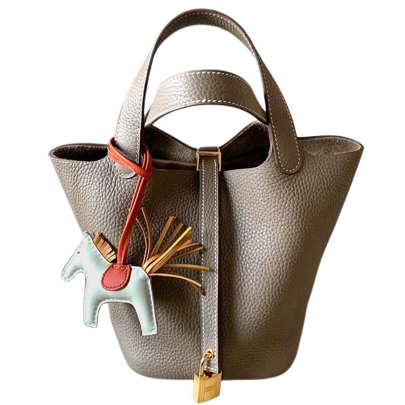 皮带男士2023休闲/包包女士斜跨时尚/腰带/包包奢侈品/包包寇驰白底实物图