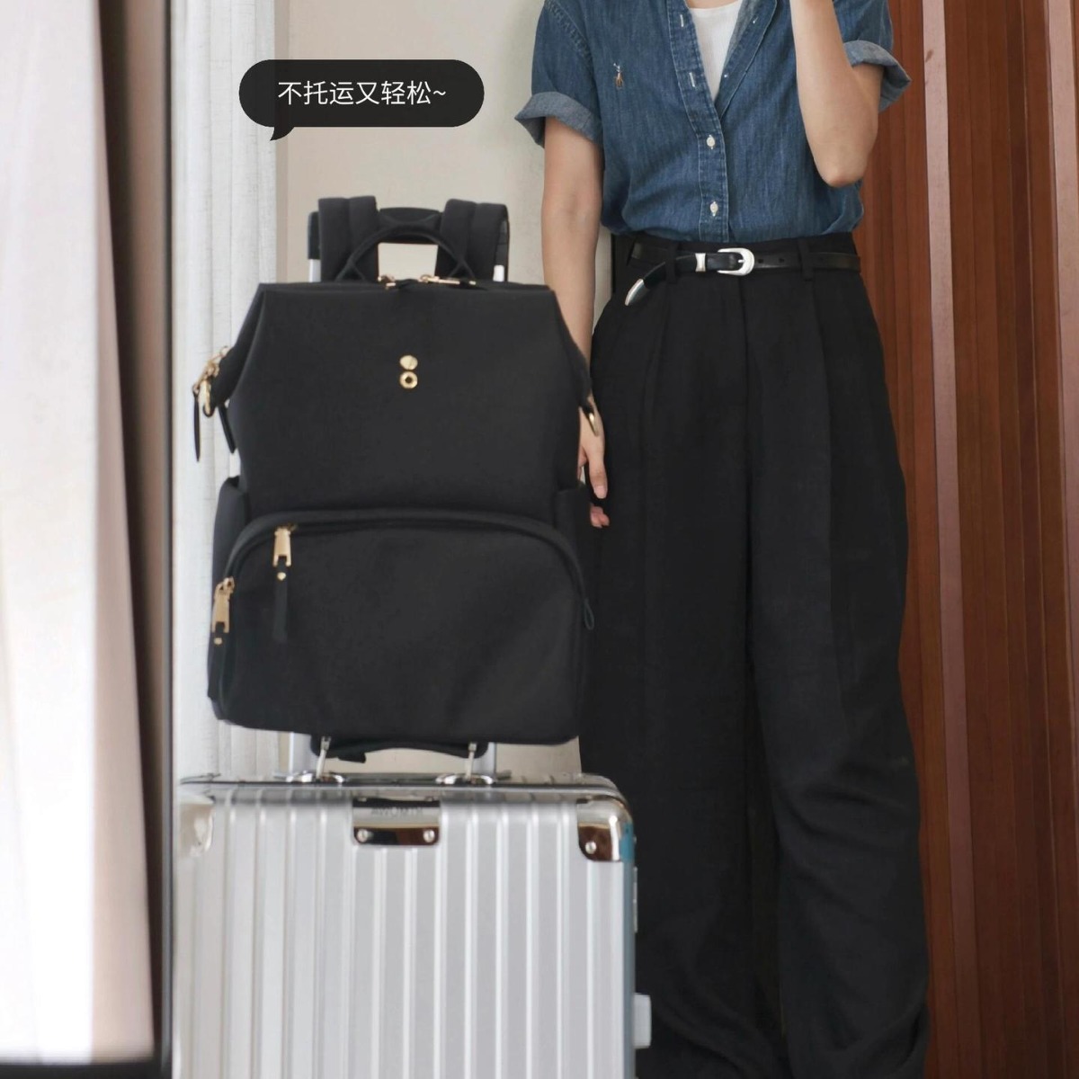 Echolac/ Aikela Pure Shoulder Commuter Backpack, fashionable and casual, large-capacity, simple and light travel backpack for women Application Scenario