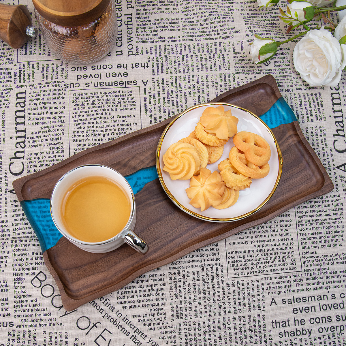 Black walnut wood trays, round customization, acacia wood solid wood, river resin tea trays, pastries, Western food service cutting boards wholesale Specification image