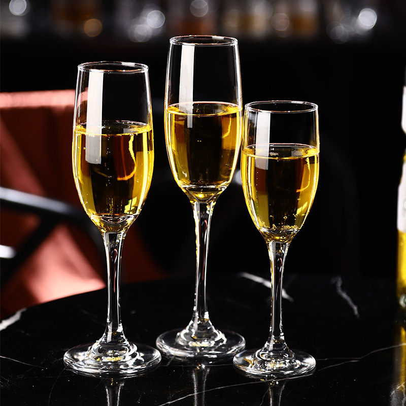 Household glass, high appearance level, red wine glasses, cocktail goblets, bar creative sparkling wine glasses, champagne glasses details Picture