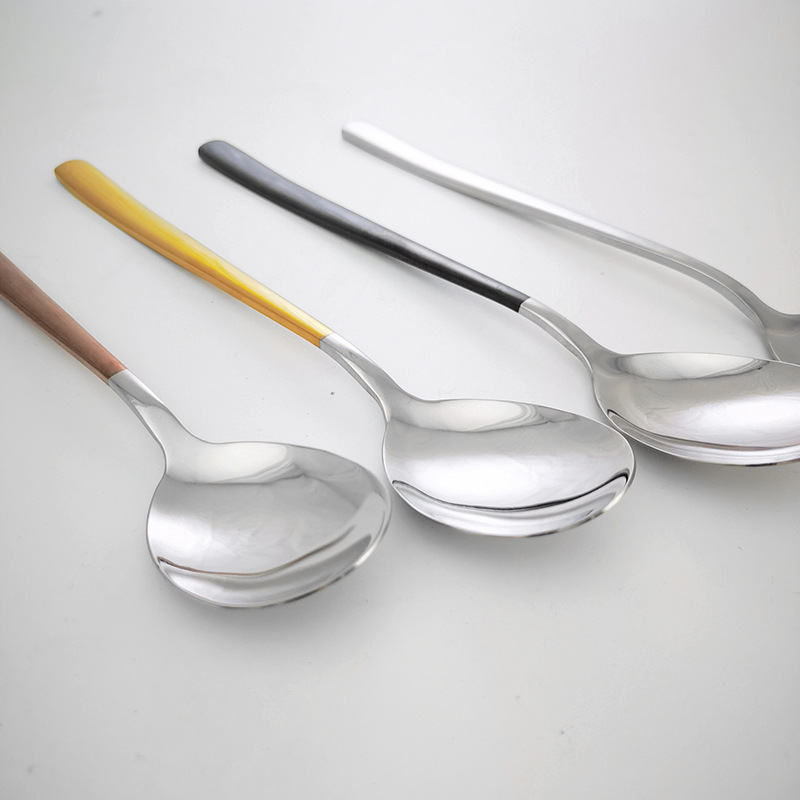 Wholesale Gold Plated 316 Stainless Steel Spoon Ruyi Round Spoon Korean Household 304 Spoon Tableware Long Handle Thickened Meal Spoon Application Scenario