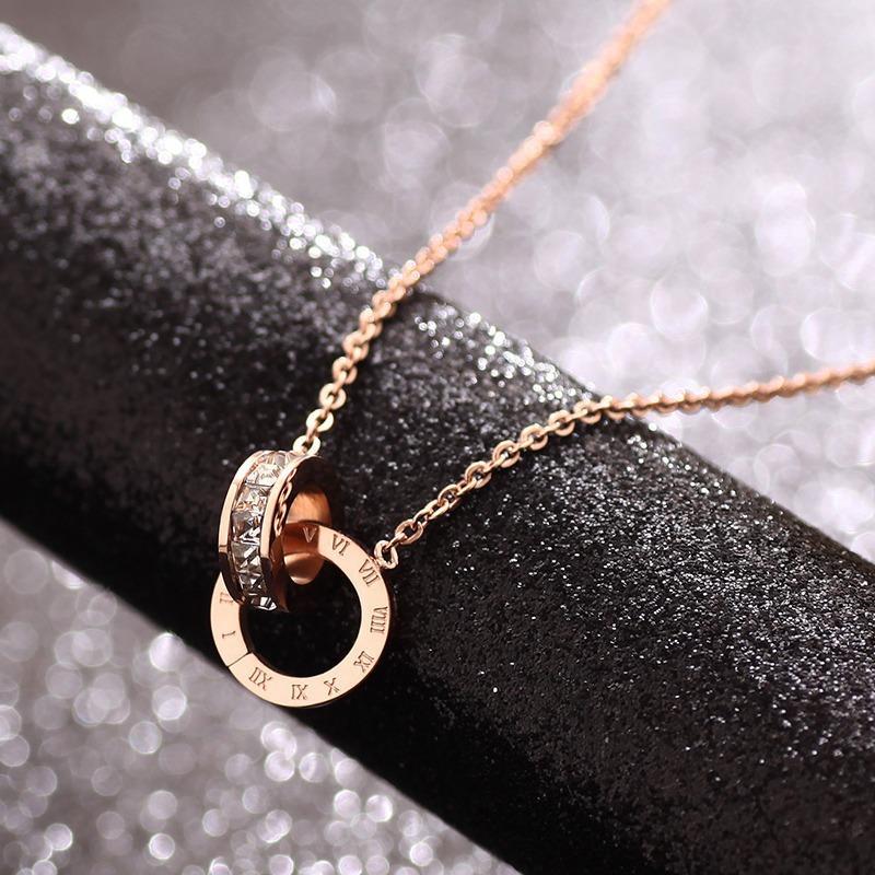 A best-selling titanium steel Roman double ring necklace on Douyin that doesn't fade, with 18K rose gold chain plating Specification image