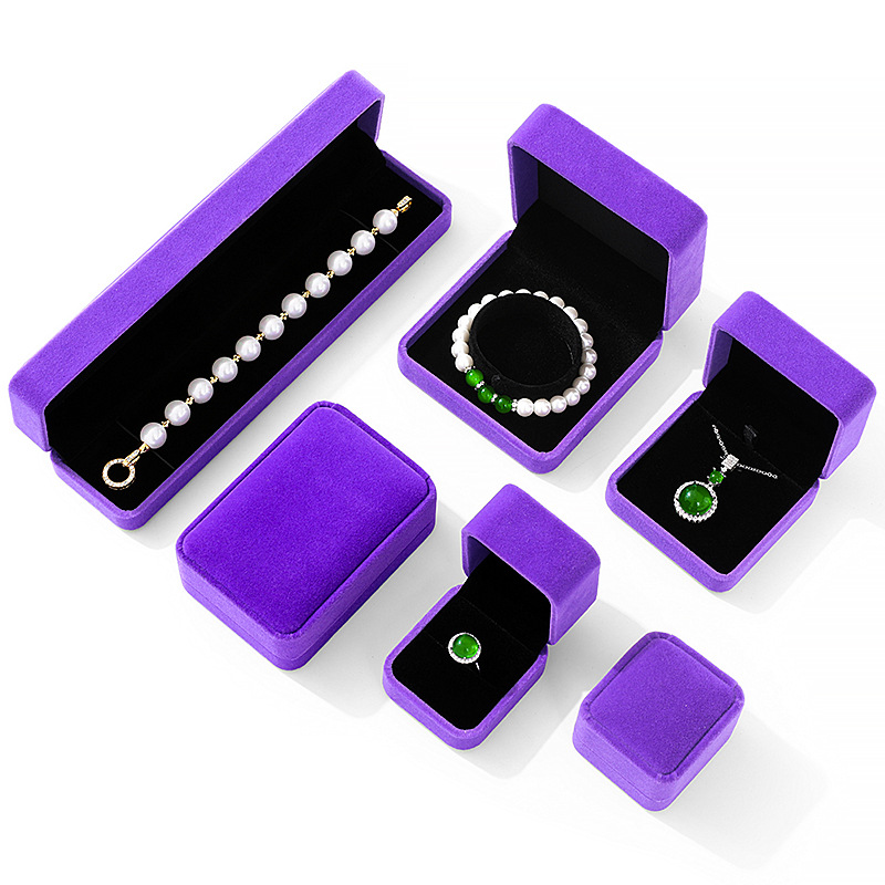 Factory direct sales of velvet jewelry boxes in stock, long velvet surface ring boxes, bracelet and necklace boxes, jewelry packaging boxes Specification image
