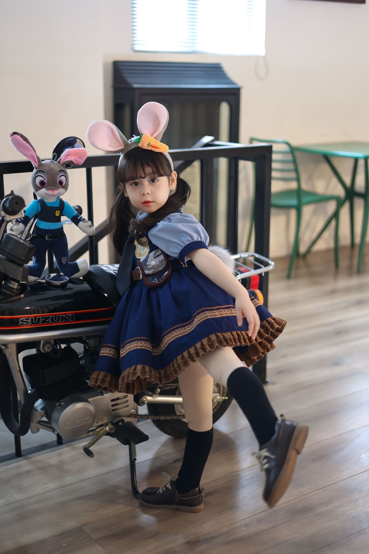 New Spring/Summer 2023 Judy Rabbit Police Officer cosplay Set Cartoon Lolita Fake two-piece girls' dress details Picture
