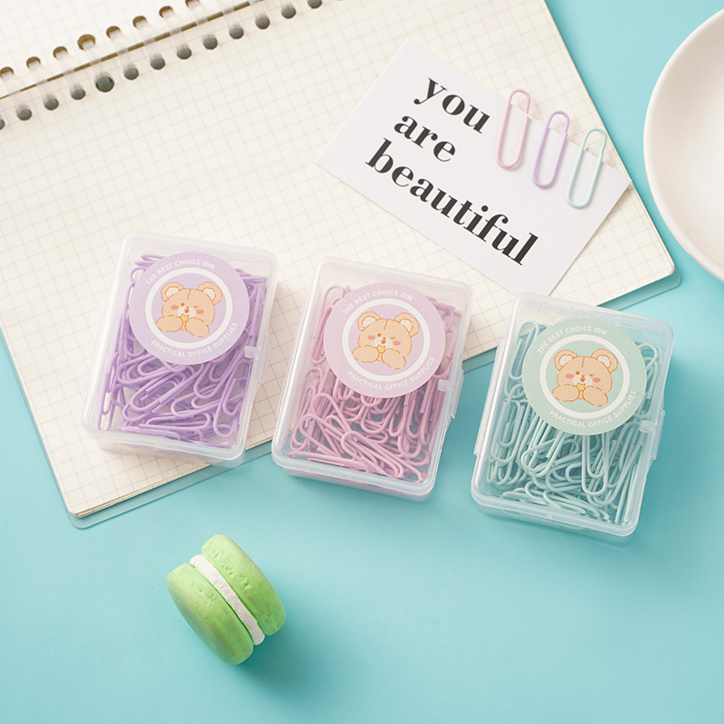 Wholesale macaron-colored box paperclip long tail clip set, cute bear ticket clips, thumbtacks, pins, binding stationery Application Scenario