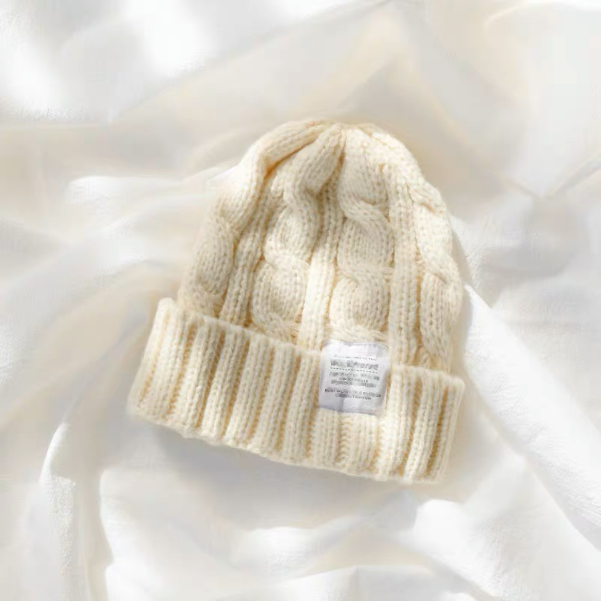 2023 Warm Thick Twist Wool Hat Ladies All Ins Wind Solid Color Knitted Hat Net Red Ear Protection Cold Hat Wholesale Application Scenario