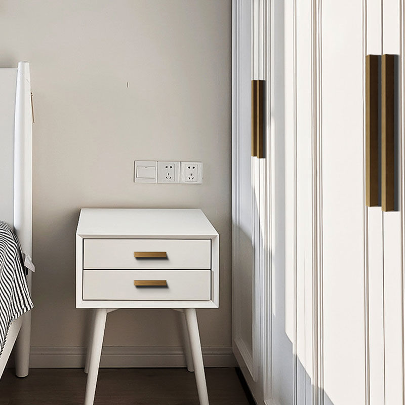 Antique copper brushed gold wardrobe cabinet door, extended top handle, T-shaped aluminum alloy solid Weifa gold drawer handle Application Scenario