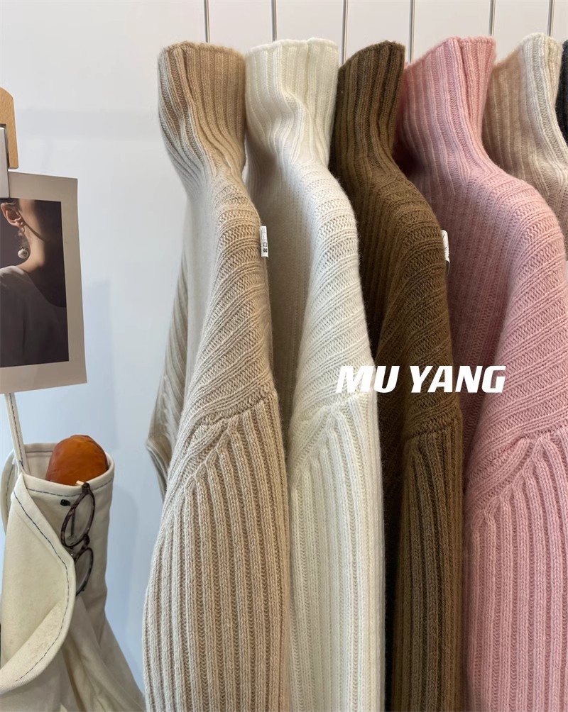 The high-neck sweater in the center! Thickened pit wool is slimming and loose. It can be worn as a base layer for women in winter pic 2