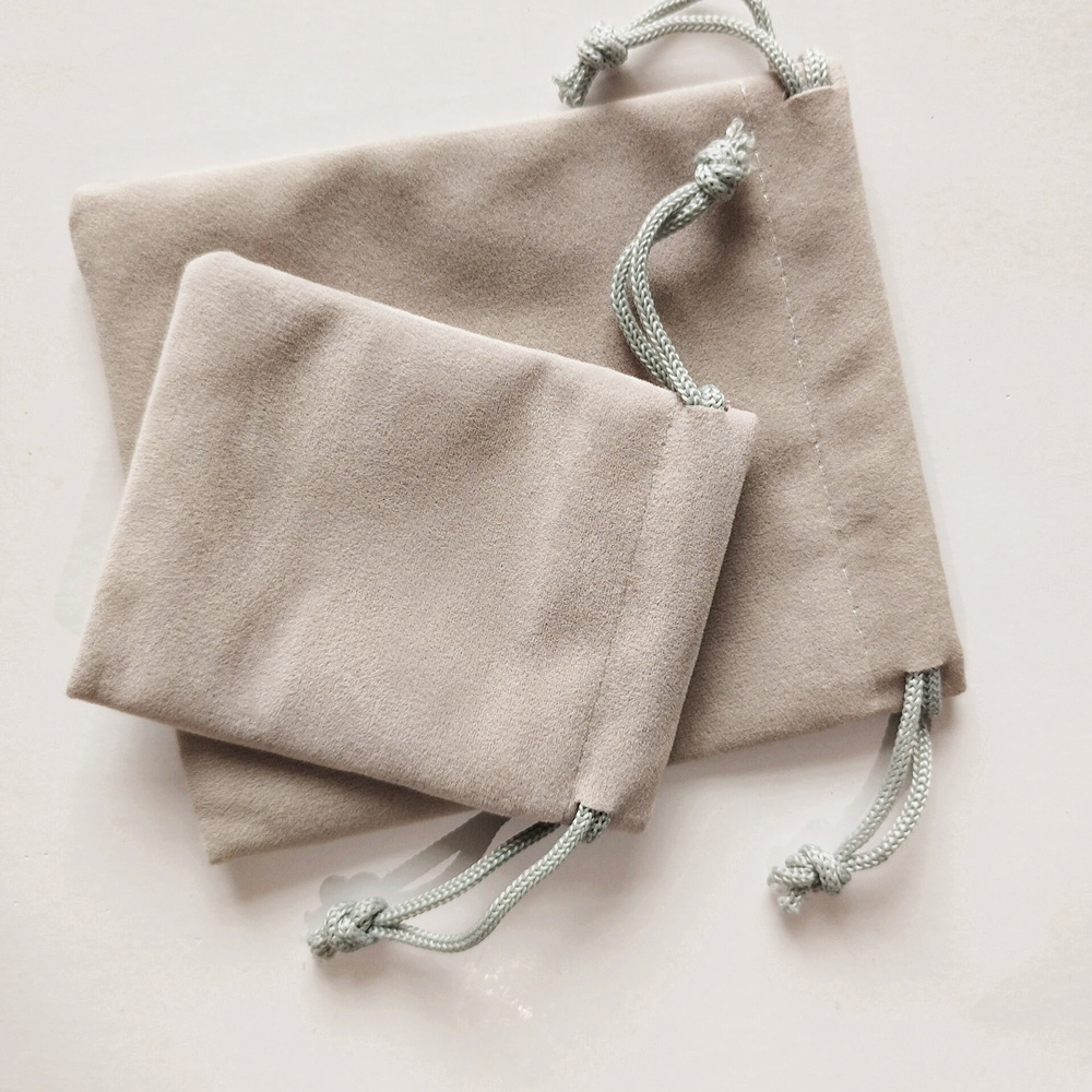 20*30, 14*20, 7*9, 10*12, in stock, grey draw-neck headphones with deerskin velvet storage bags Item Picture