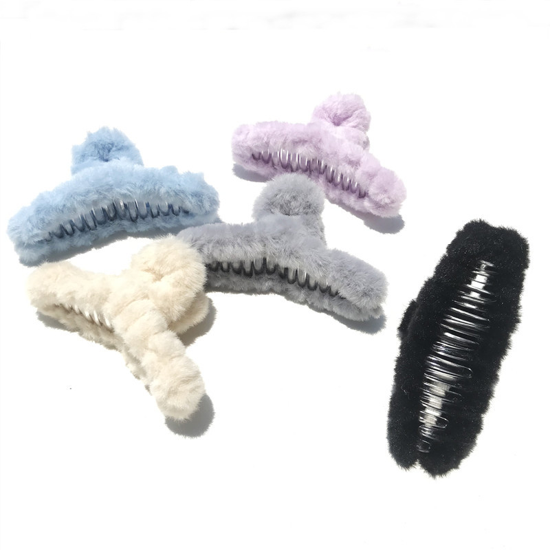 Fall/Winter New Cross Border Plush Hairpin Cute Hairpin Grab Shark Clip Cross Hairpin Pin Hair Headpiece Application Scenario