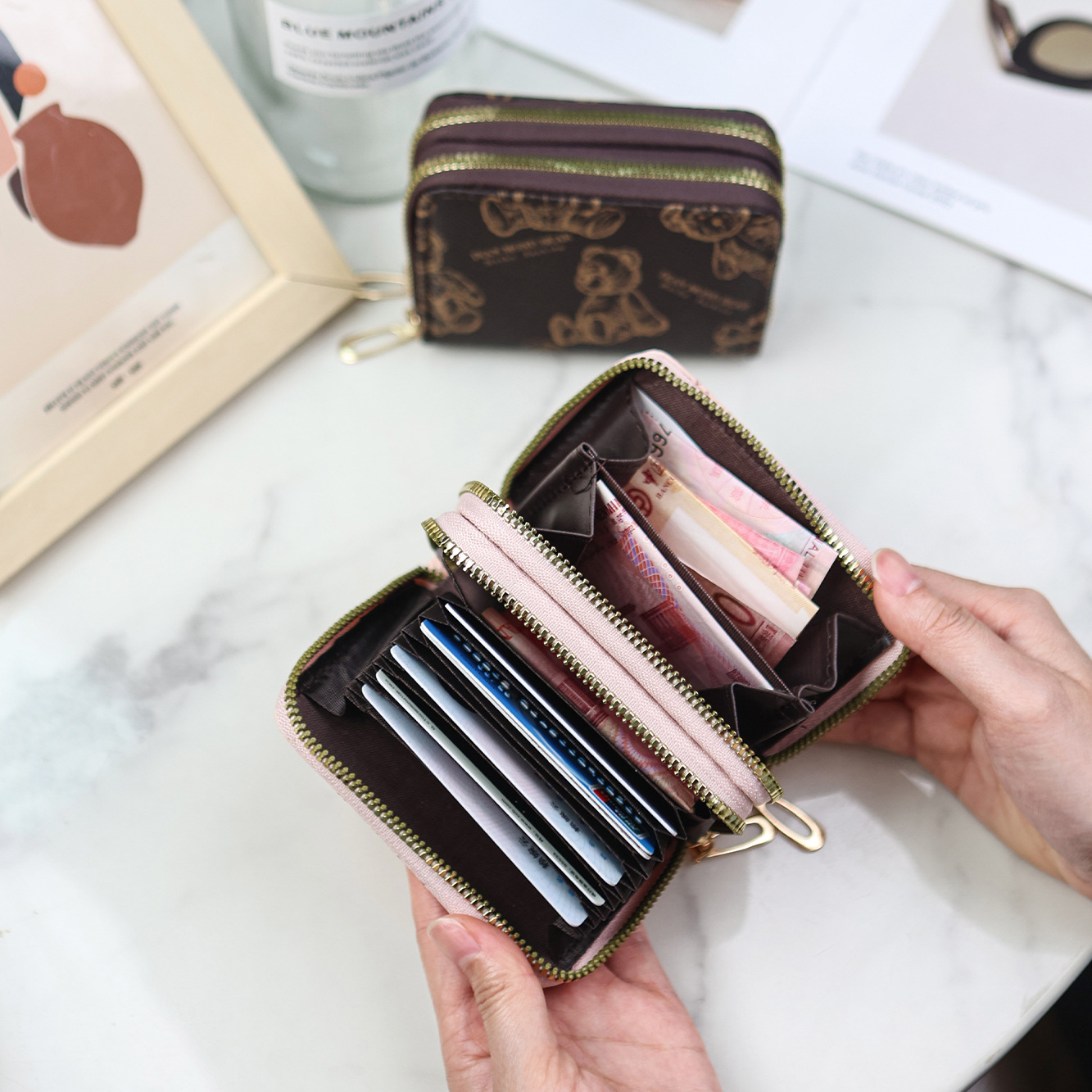 卡包卡套实物图