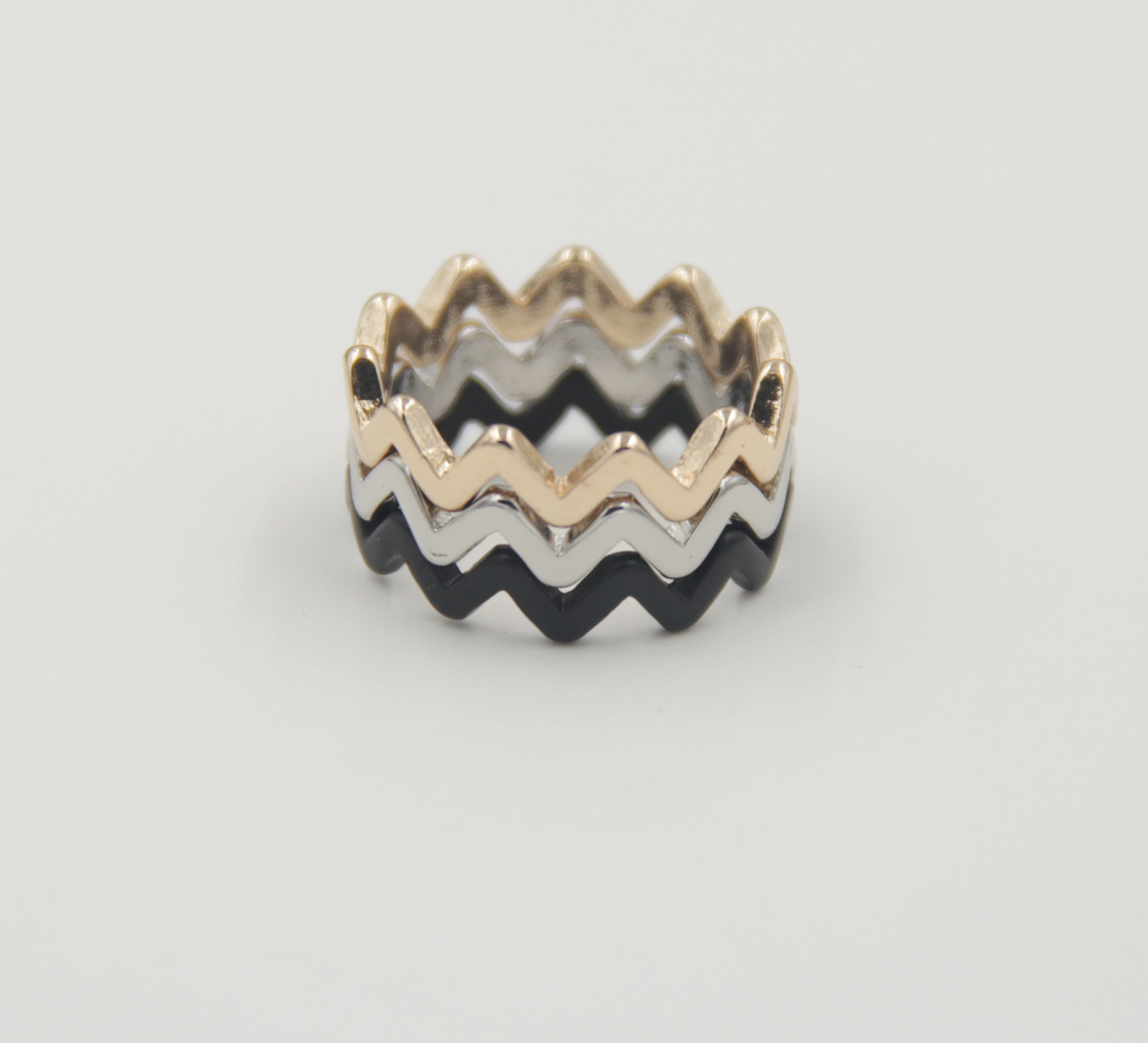 Simple and fashionable joint women's ring and tail ring from Japan and South Korea Application Scenario