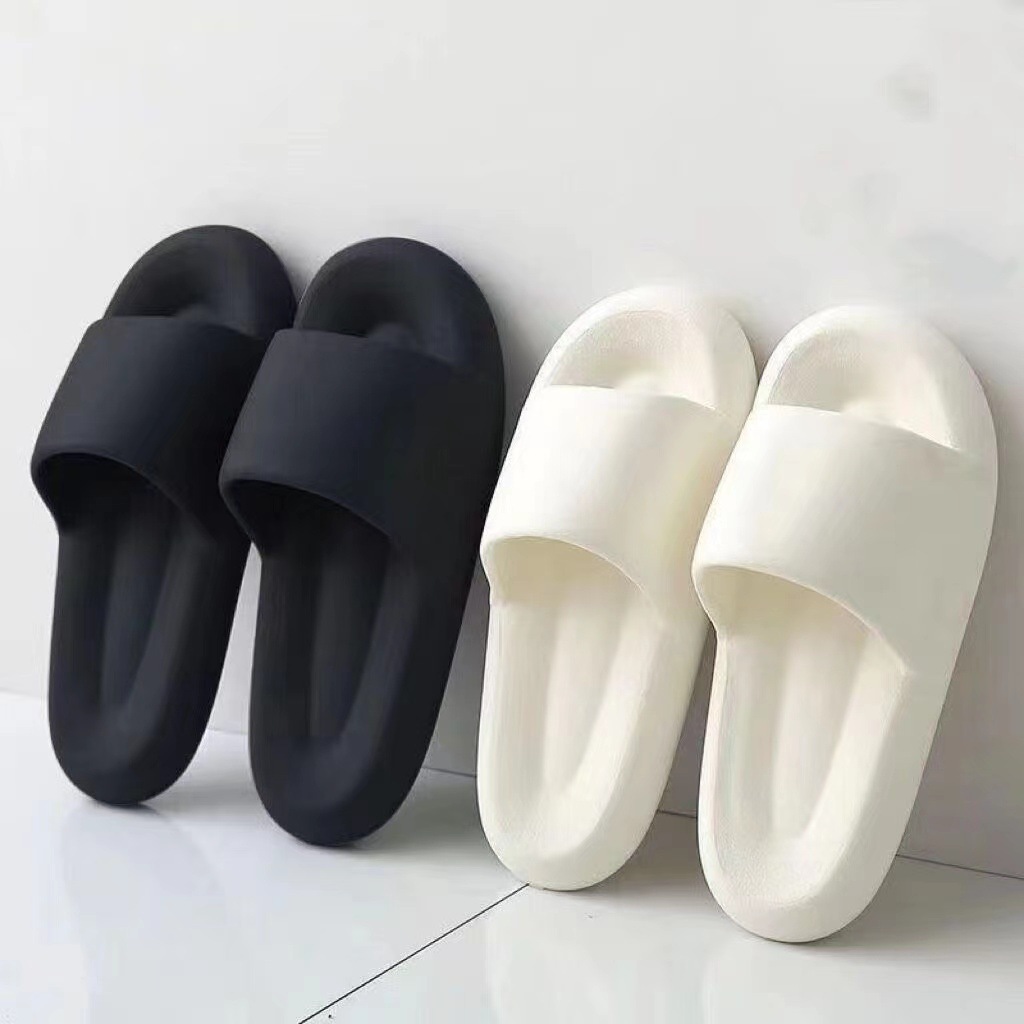 Men's summer soft-soled indoor home slippers with a feeling of stepping on feces, silent and odorless. Women's summer couple slippers details Picture