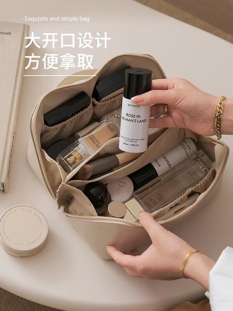 New travel toiletry bag and makeup bag Item Picture