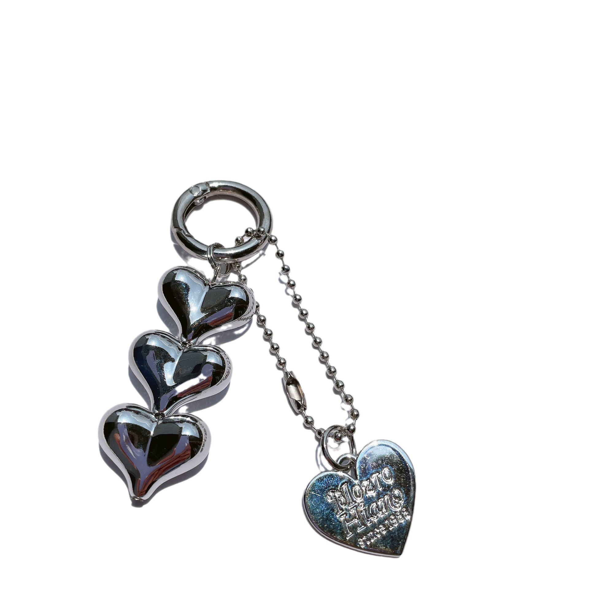 New Fart Peach Love Car Keychain Pendant Korean Simple Trend Electroplated Heart Earphone Cover Decorative Pendant Item Picture
