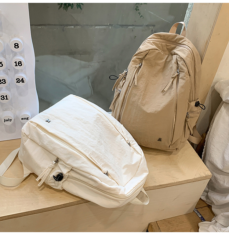 Female lightweight backpack for junior and senior high school students, Japanese-style casual schoolbag. Female college students, simple solid-color backpack. Female school style pic 18