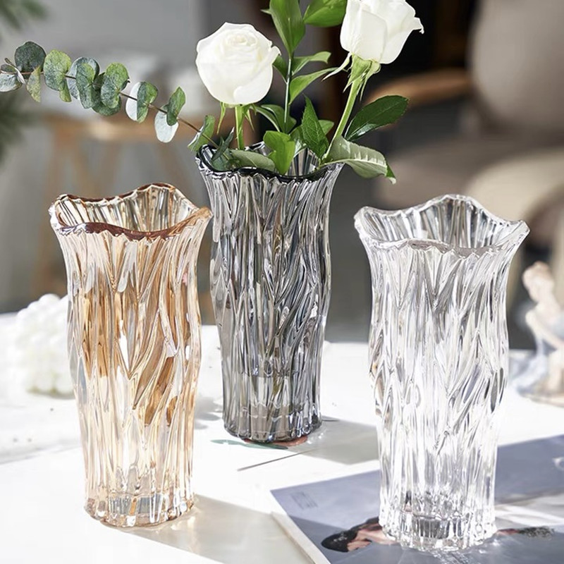 Crystal glass vase, thickened glass vase, table, living room, hotel flower arrangement, rose, lily, fresh flower decoration vase details Picture