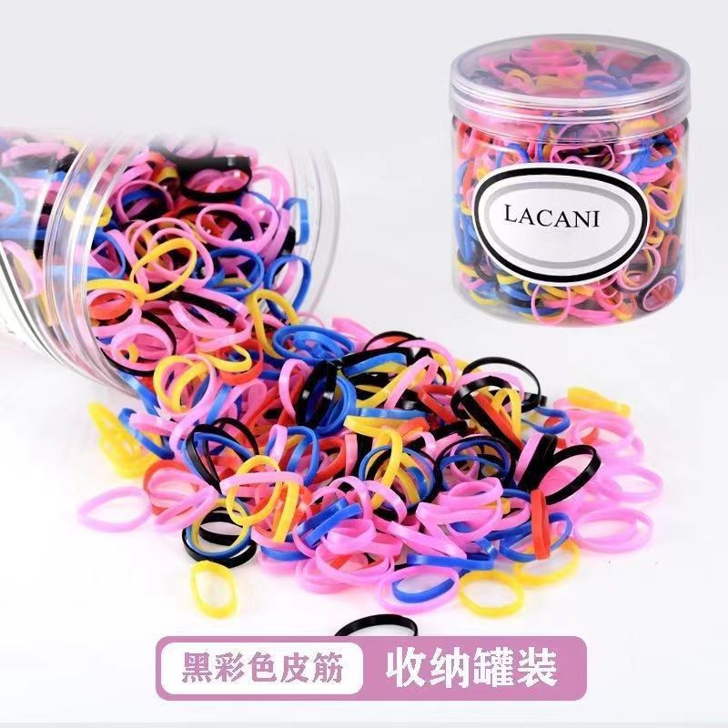 The small rubber band is highly elastic and durable. It is a disposable rubber band for children and little girls to tie their hair. It is also a black small rubber band hair band Application Scenario