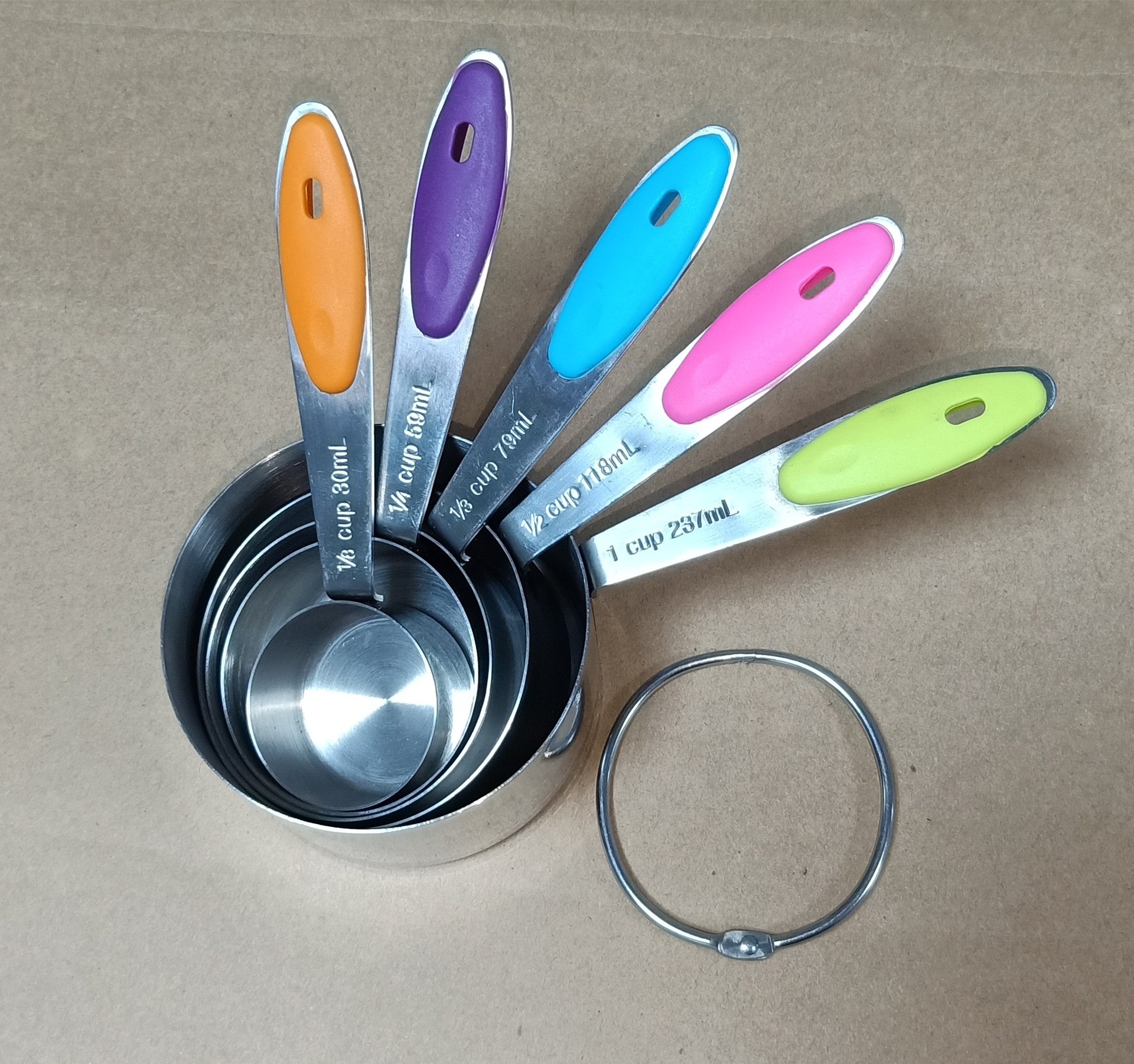 304 Stock 10 Sets Measuring Cup Measuring Spoon Stainless Steel With Graduated Silicone Handle Manufacturers Direct Supply Measuring Cup Set Application Scenario