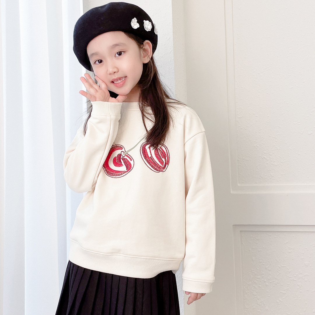 Xike 2022 Autumn/Winter new Girls' all-cotton big cherry embroidered loop hoodie, beige cute long-sleeved round-neck top