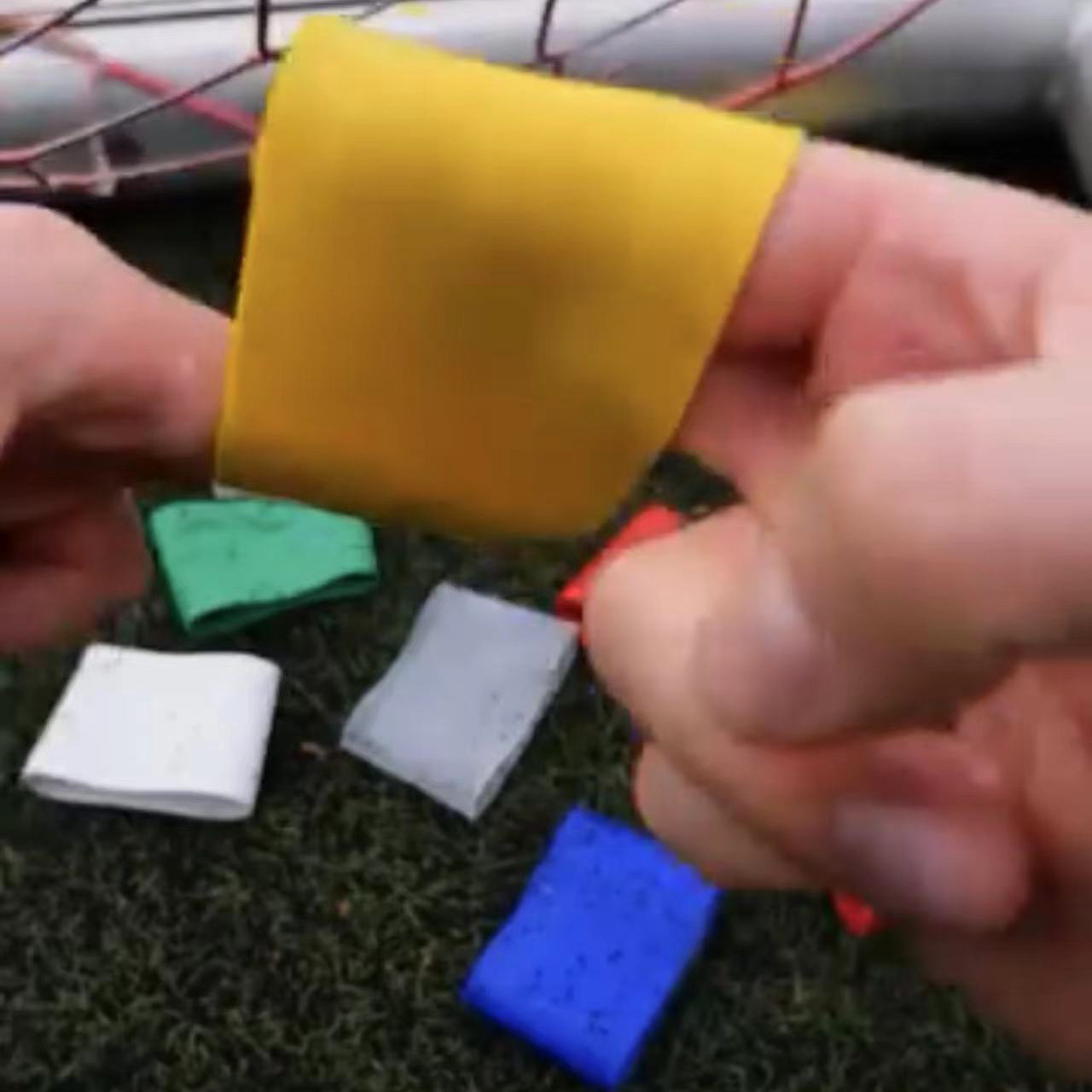 严选男女足球高抓地力grip tape 护颈训练带防脱袜运动护腿硅胶套详情24