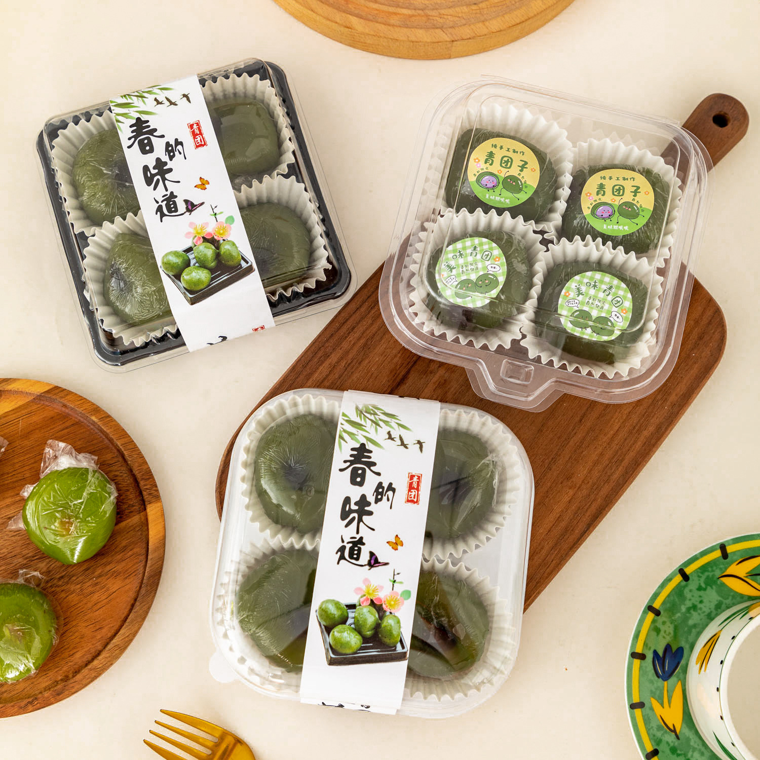 Handmade green rice ball packaging box, transparent packaging box for Qingming mugwort fruit, snow beauty egg yolk pastry baking blister box details Picture
