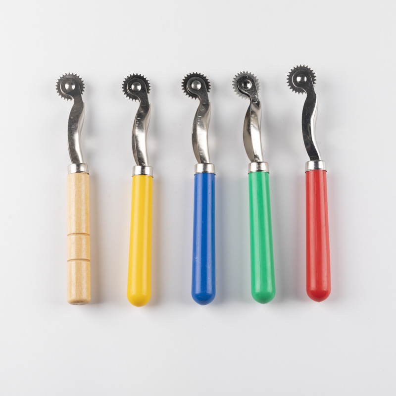 Plastic Handle Scribing Wheel All Steel Gear Scribing Wheel Crimping Wheel Scribing Wheel Spacing Wheel Scribing Wheel Bamboo Handle Scribing Wheel details Picture
