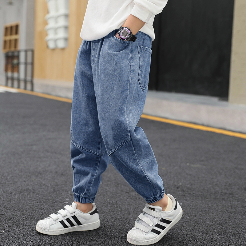 Factory direct sale of 2023 new style jeans for boys, black spring collection for children, spring and autumn soft pants details Picture