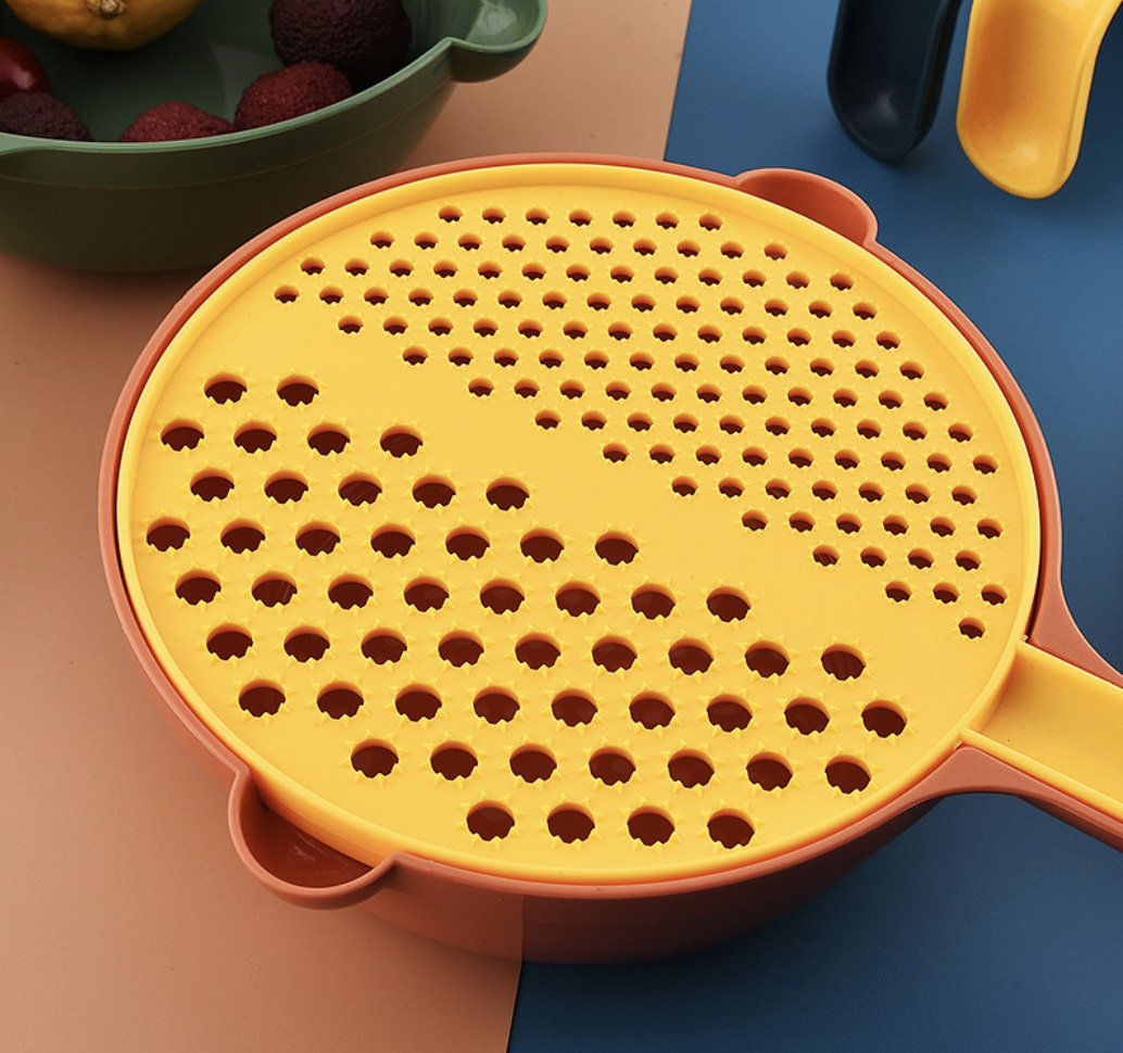 Round plastic fruit and potato puree, round countertop complementary food puree, grinding plate Application Scenario