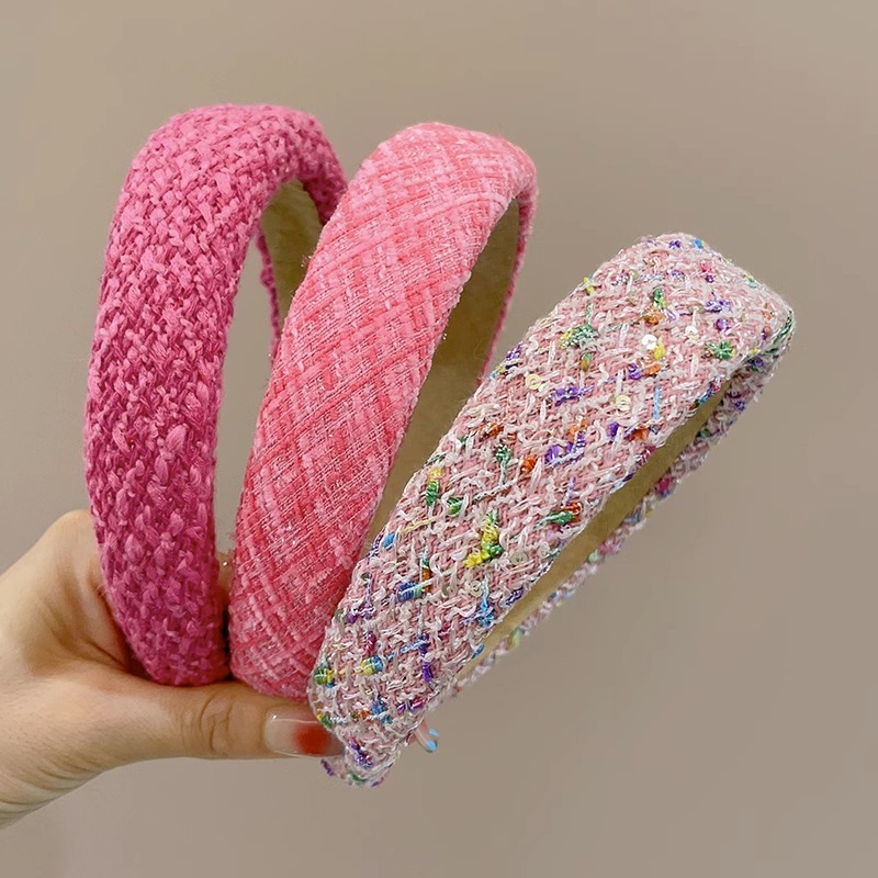 Small Fragrant Rose Red Sponge Wide Edge Headband Female 2023 New High Cranial Top Pressure Headband Face Hair Card Headwear Application Scenario