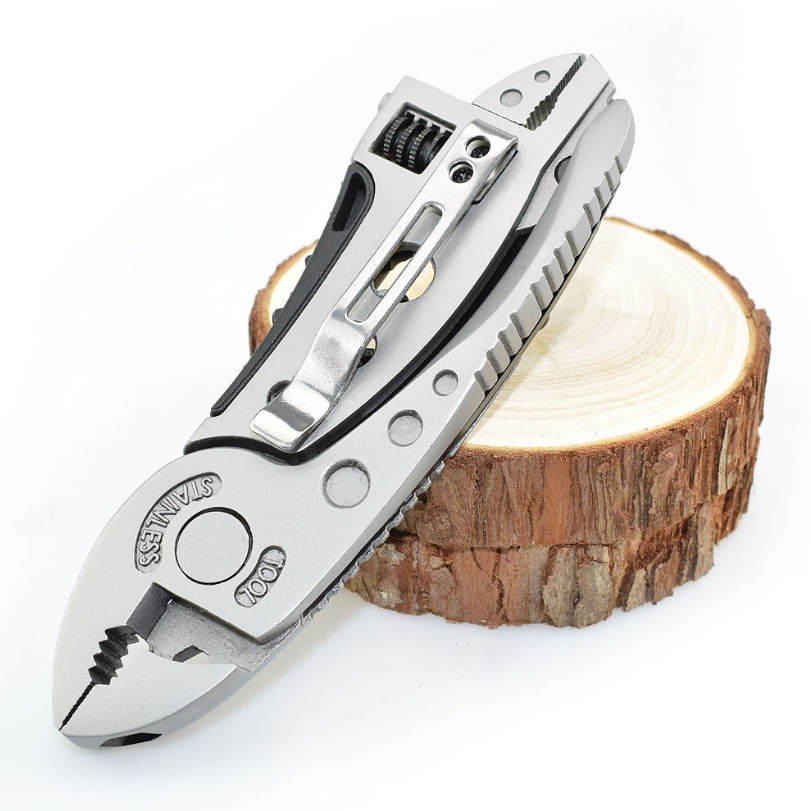 Multi-functional pliers Application Scenario