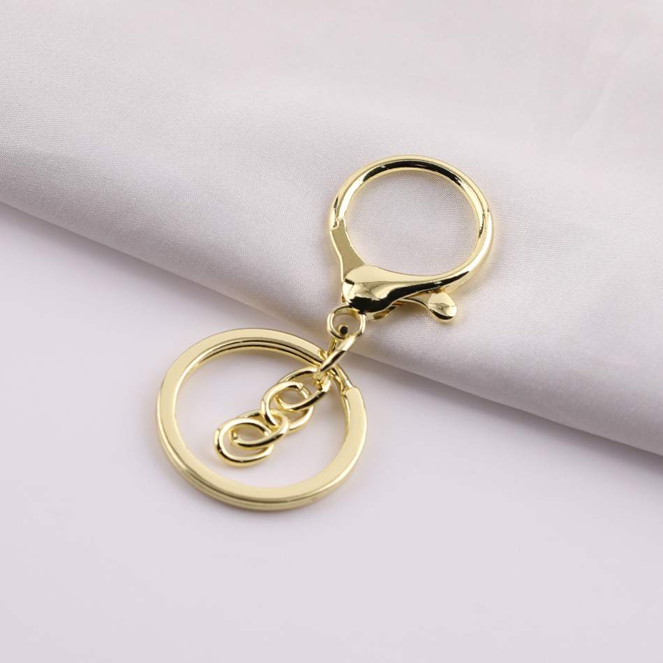 Round dragon buckle, lobster buckle, three-piece set, four-link chain, diy hardware metal 8-shaped chain, keychain, doll pendant accessories Application Scenario